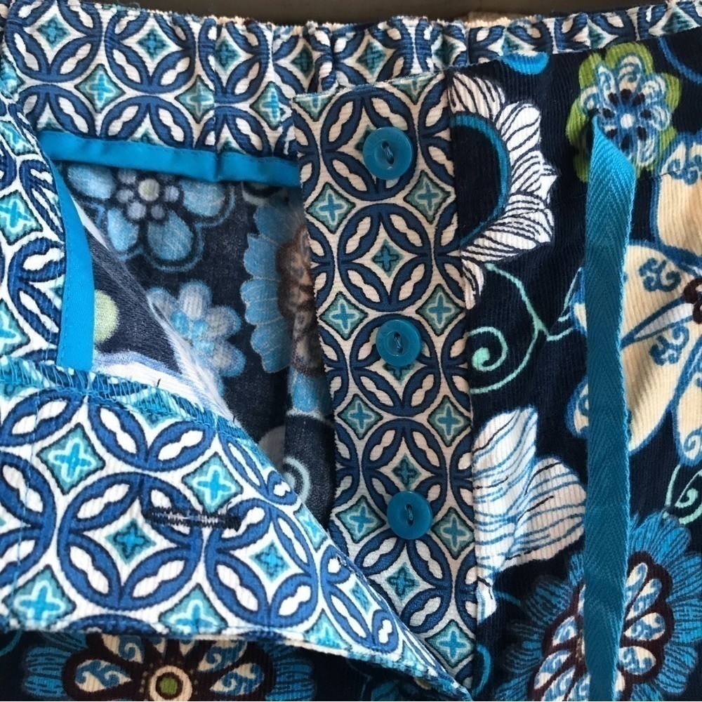 EUC Vera Bradley Cropped Lounge Pants - Picture 4 of 7